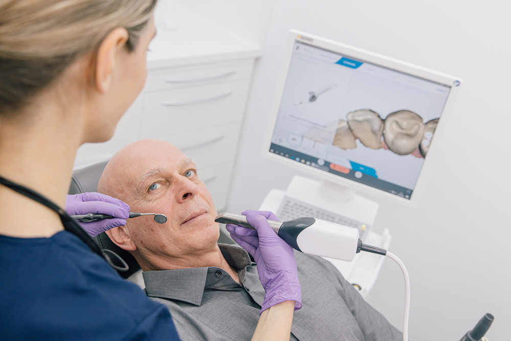 Zahnbehandlung mit CEREC-Technologie in der Zahnarztpraxis Seckbach – innovative Leistungen für passgenauen Zahnersatz