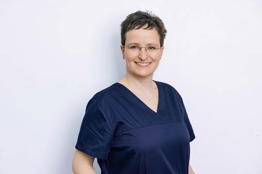 Zahnarzt Seckbach – Eva Roth